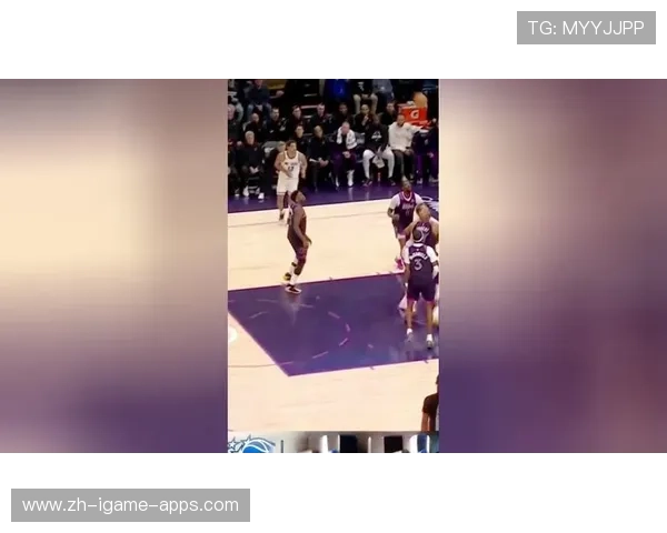 篮球利用掩护后的中投空间进行稳定输出的战术演练